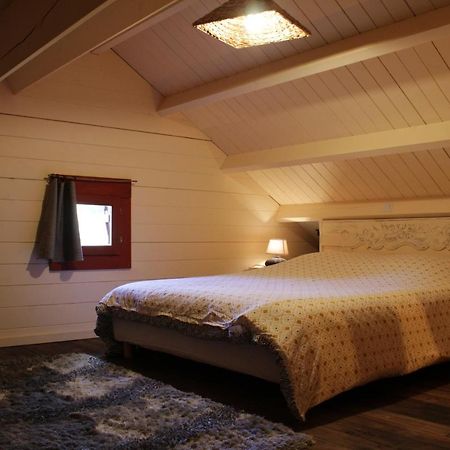 Chalet Cosy En Lisiere De Foret Paule Eksteriør billede